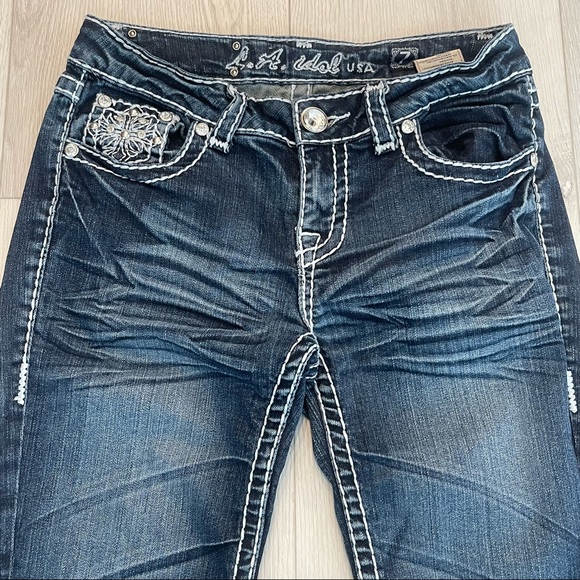 L.A. IDOL Blue Embellished Stretchy Jean Capris w/ Contrasting colored stitching - Picture 2 of 11